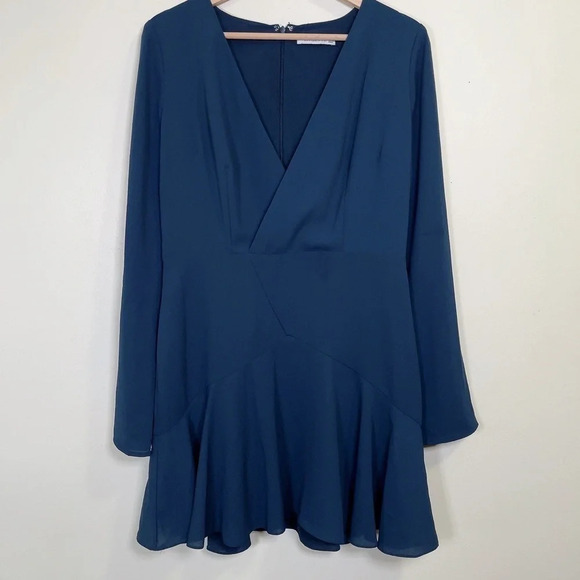 COOPER ST | NAVY VNECK LONG SLEEVE MINI DRESS - Picture 2 of 14